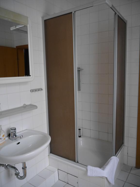 Hotel Zur Sonne コットブス 部屋 写真